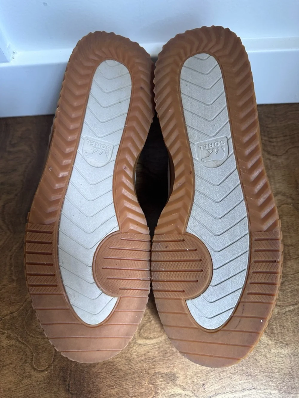 Sorel Light Taupe Slip-On Suede Sneakers size 12